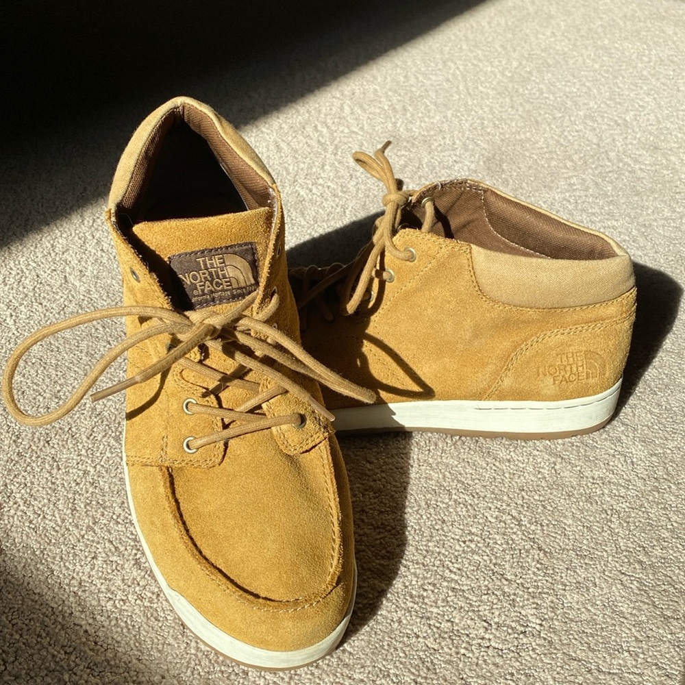 THE NORTH FACE - MEN’S SIZE 11.5 BALLARD EVO CHUKKA LACE UP BOOTS